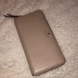 Kate spade wallet✨
